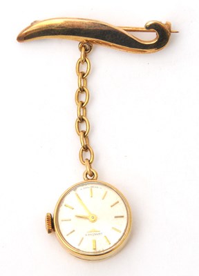 Lot 177 - A 9ct gold cased Longines watch with a yellow...
