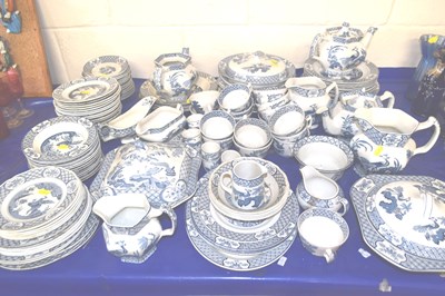 Lot 8 - Quantity of blue and white dinner wares,...