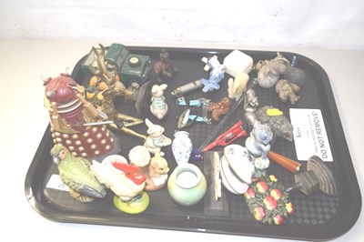 Lot 25 - A tray of various mixed ornaments, miniature...