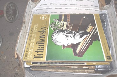 Lot 44 - A box of Worlds Famous Pictures and Great...