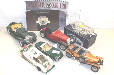 Lot 74 - A collection of various vintage model cars