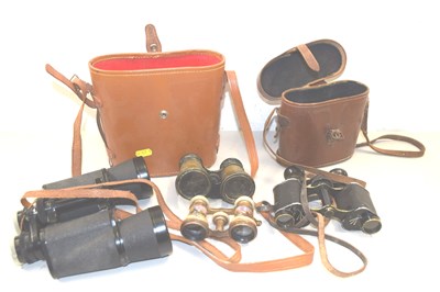 Lot 113 - Mixed Lot: Binoculars and opera glasses