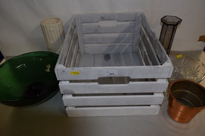 Lot 213 - Mixed Lot: Glass bowls and other items