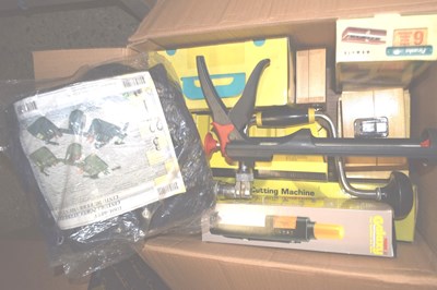 Lot 267 - Box of various tools, garage clearance items etc
