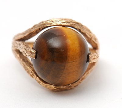 Lot 48 - A 9ct interchangeable gemset ring, the 9ct...