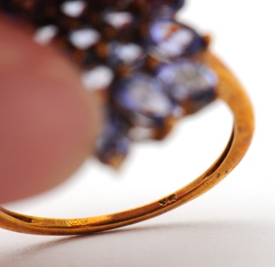 Lot 17 - A 9ct tanzanite cluster ring, the cluster...