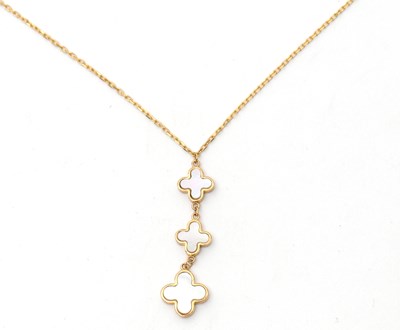 Lot 75 - A 9ct mother-of-pearl pendant necklace, set...