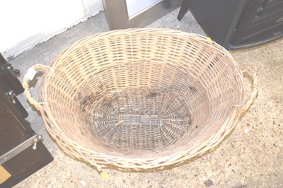 Lot 311 - Wicker laundry basket