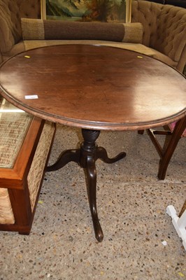 Lot 392 - A Georgian mahogany supper table on tripod base