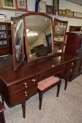 Lot 462 - A dressing table with triple mirror and stool