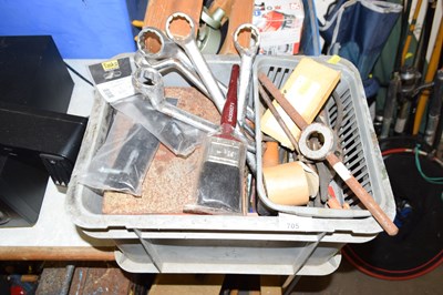 Lot 705 - One box of mixed tools