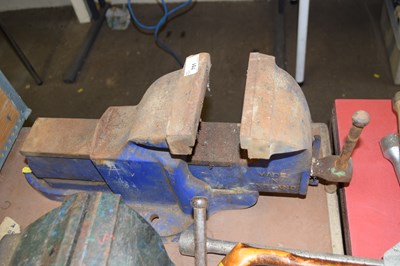 Lot 751 - Large Record blue workshop vice