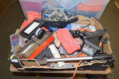 Lot 762 - Box of various tools, garage clearance items etc