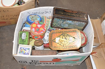 Lot 806 - A box of vintage tins