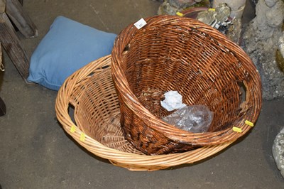 Lot 821 - Two baskets