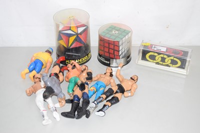 Lot 506 - Mixed Lot: Various plastic wrestler figures,...