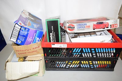 Lot 560 - Quantity of various boxed Airfix and other...