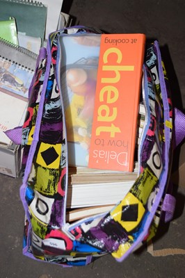 Lot 596 - Bag of assorted books