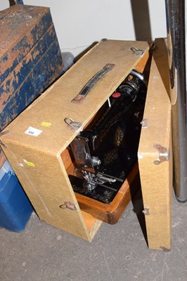 Lot 659 - Singer sewing machine