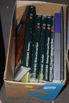 Lot 614 - Books including Sothebys hardback catalogues...