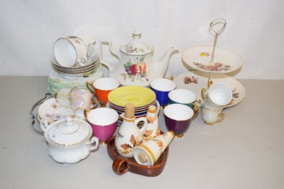 Lot 18 - Assorted teawares including Royal Albert and...