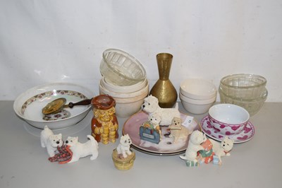 Lot 22 - Mixed lot of assorted ceramics, glass jelly...