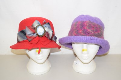 Lot 52 - Two ladies hats