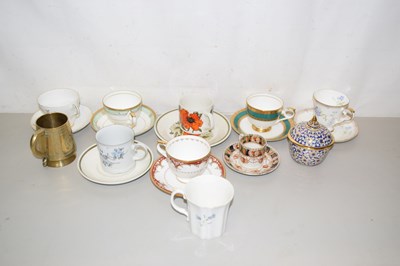 Lot 74 - Qty of assorted teacups and saucers and other...