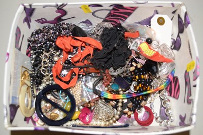 Lot 103 - Box of assorted costume jewellery