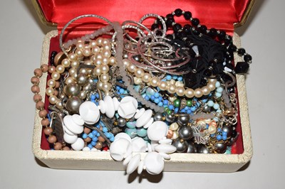 Lot 104 - Box of assorted costume jewellery