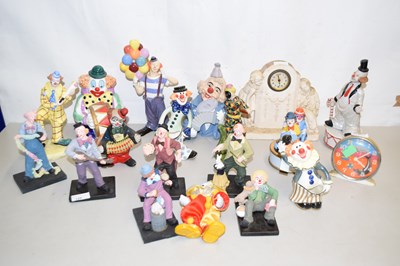 Lot 129 - Collection of various model clowns