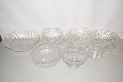 Lot 157 - Group of various glass bowls