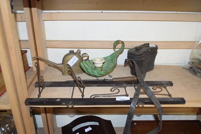 Lot 520 - MIXED LOT : SMALL OIL CAN, CASED BINOCULARS,...