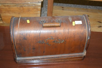 Lot 276 - Sewing machine
