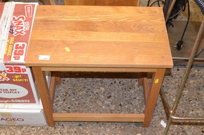 Lot 326 - Oak lamp table