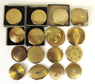 Lot 200 - A quantity of assorted compacts, to include...