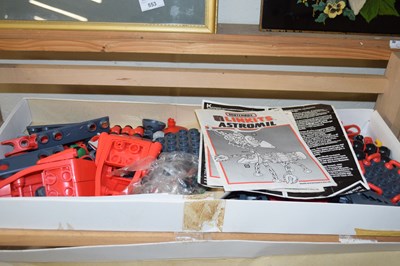 Lot 554 - MATCHBOX 'ASTROMIL' 383 LINKITS (NOT CHECKED...