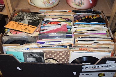 Lot 563 - ONE BOX OF MIXED SINGLES