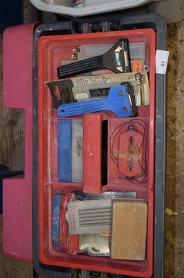 Lot 51 - Box containing tools to include decorating and...