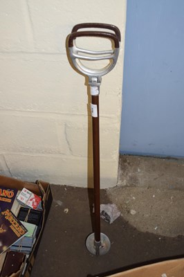 Lot 578 - FOLDING SHOOTING STICK