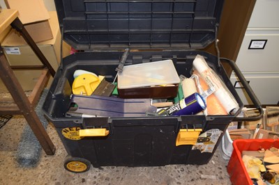 Lot 124 - A very large toolbox containing various...
