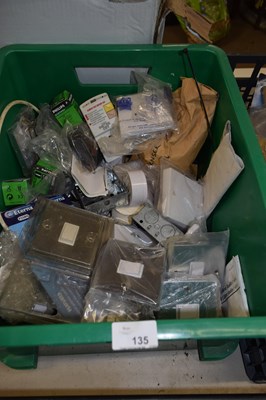 Lot 135 - Box containing various electrical items to...