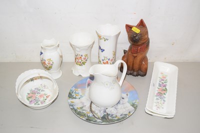 Lot 137 - Mixed Lot: Aynsley Cottage Garden vases,...