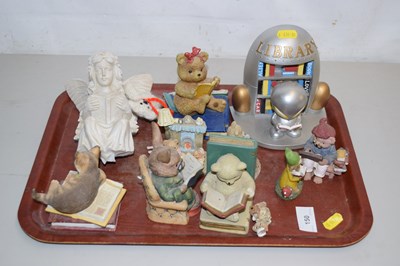Lot 150 - Mixed Lot: Various ornaments, book end etc