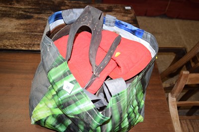Lot 296 - Bag of various horse tack