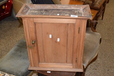 Lot 309 - A small late Victorian wall mounted cupboard