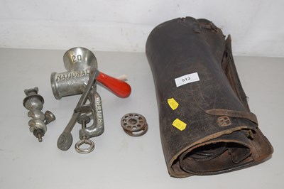 Lot 513 - Mixed lot to include vintage mincing machine...