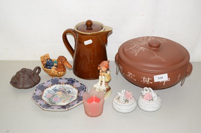 Lot 530 - Mixed lot of various ceramics