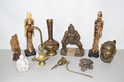 Lot 551 - Mixed lot of various Oriental statuettes and...