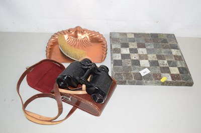 Lot 562 - Mixed lot to include a stone chess board,...